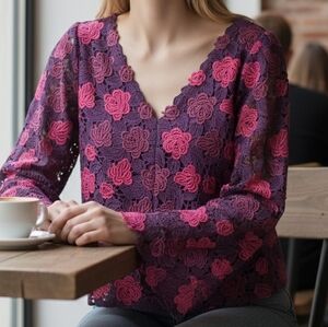 CLUB MONACO Floral Lace Bell Sleeve Top - M
